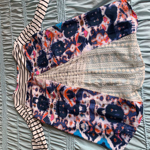 GUC lace/batik flyaway top